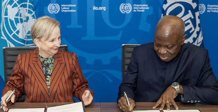 Ratification ceremony of Conventions Nos. 187 and 191 on 29 October 2024: Ms Amanda Gorely, Australian Ambassador and Permanent Representative to the United Nations in Geneva, and Gilbert F. Houngbo, Director-General of the ILO.